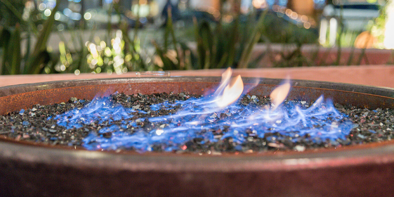 Outdoor living firepit